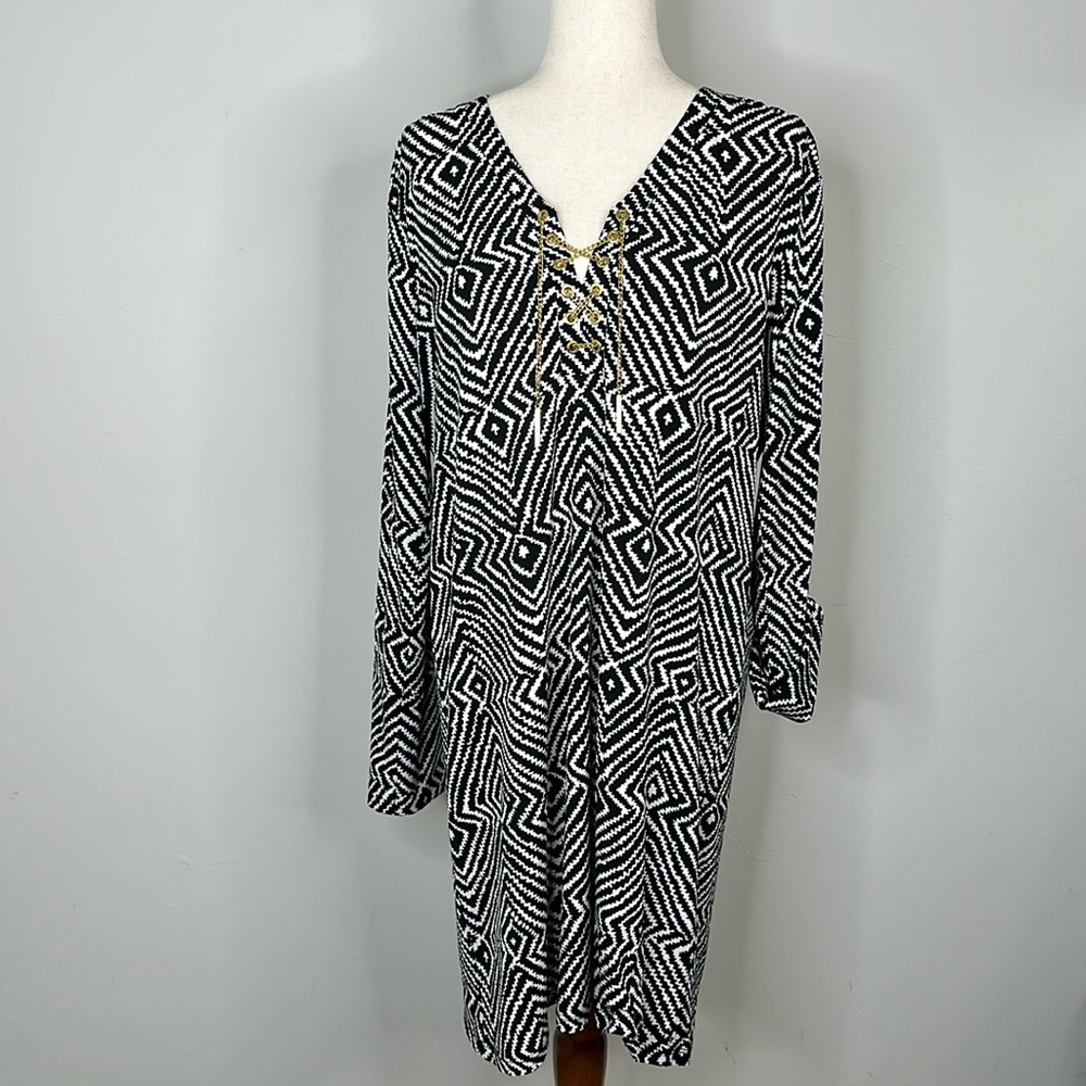 Michael Kors Long Sleeve Chain lace Up Black and White Geometric Print Dress